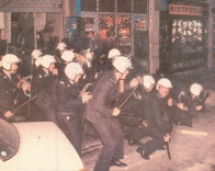 1984-12-04+05 - Επίσκεψη Λεπέν Κάραβελ - Συγκρούσεις με ΜΑΤ-02 - sillipsi
