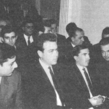 Εκδήλωση του Κ4Α το 1966 στη Θεσσαλονίκη. Από αριστερά: Σπύρος Μανωλόπουλος, Δημήτρης Δημόπουλος, Κώστας Πλεύρης και Ανδρέας Δενδρινός