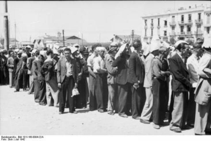 1942-07-11-Θεσσαλονίκη Πλατεία Ελευθερίας Εβραίοι σε γυμνάσια-10