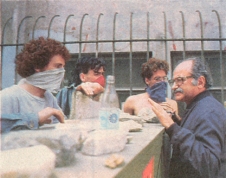 1985-05-09 - Χημείο Πρώτη κατάληψη μετά την απαγόρευση συγκέντρωσης διαμαρτυρίας στην πλατεία για επιχειρήσεις αρετής-16 - leonidas