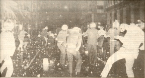 1985-11-17+18 - Χημείο Δεύτερη κατάληψη για φόνο Καλτεζά + Επέμβαση ΜΑΤ-18 - symplokes5