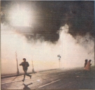 1988-11-17 - Πολυτεχνείο-05 - teargas2