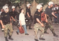1998-06-ΙΟΥΝ - Διαδηλώσεις καθηγητών για ΑΣΕΠ-35 - Εξεταστικό κέντρο ΑΣΕΠ - exetastika 2