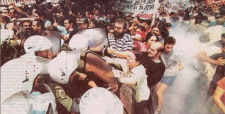 1998-06-ΙΟΥΝ - Διαδηλώσεις καθηγητών για ΑΣΕΠ-37 - Εξεταστικό κέντρο ΑΣΕΠ - exetastika 4